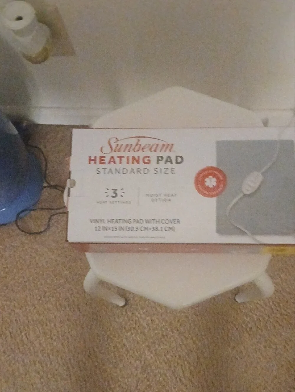 Sunbeam Heating Pad in Light Gray with White Cord